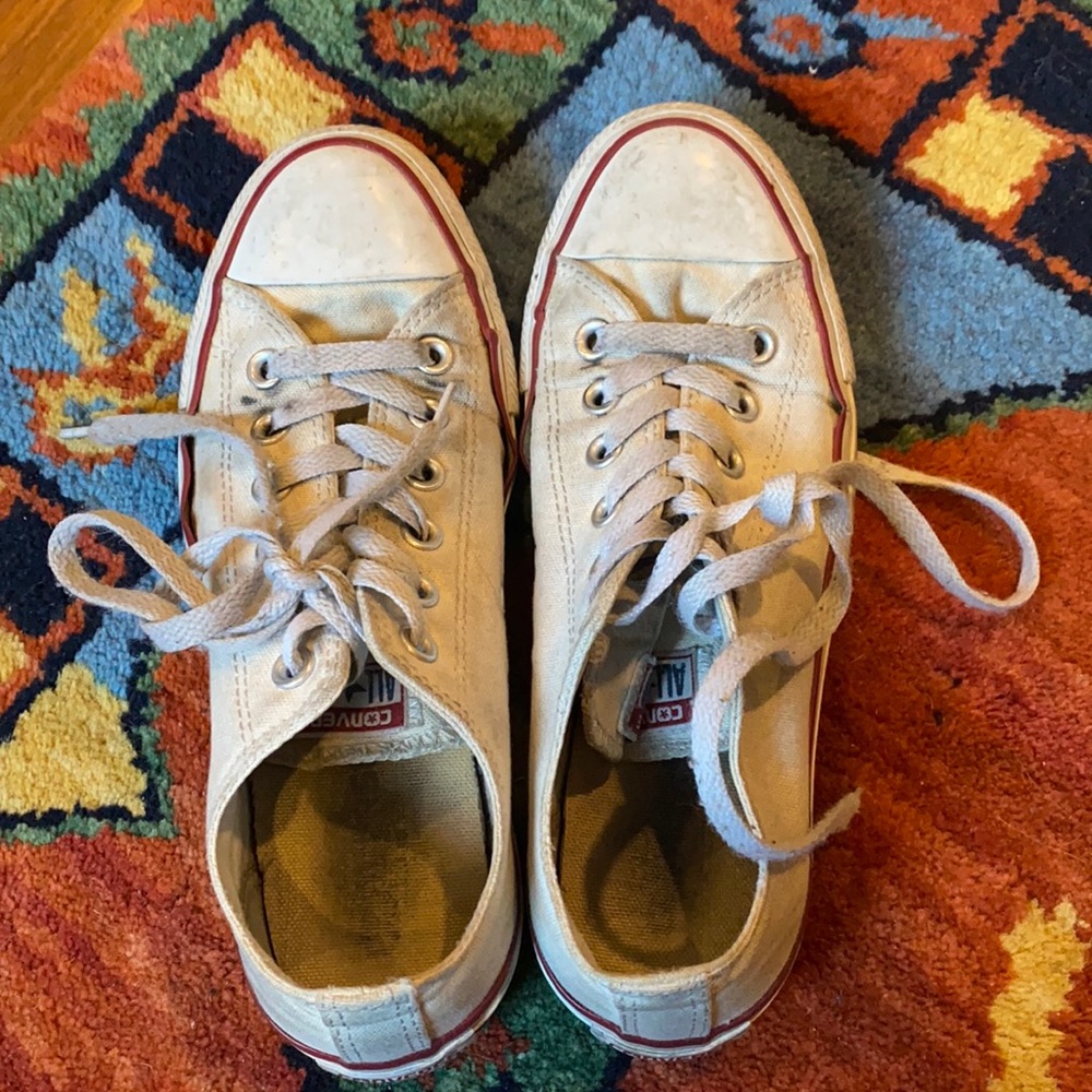 White pair of converse